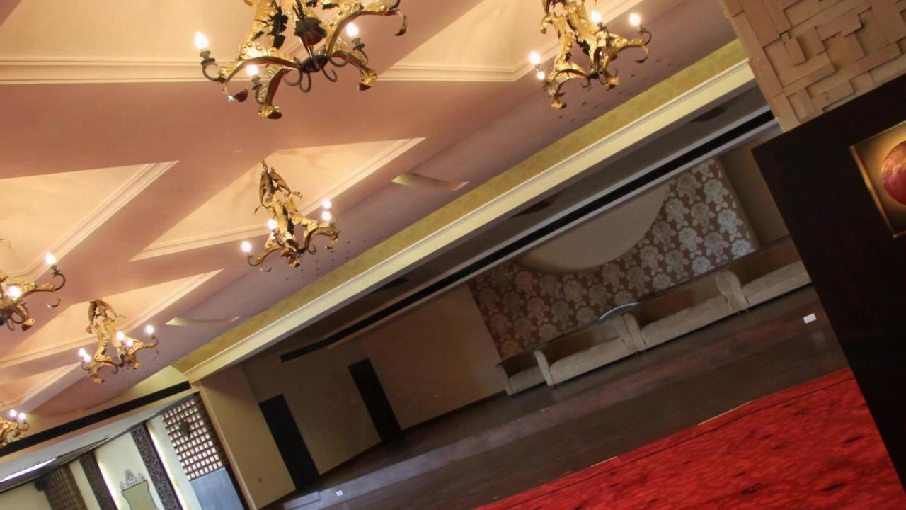 Hotel 17 Miles Jammu Extérieur photo