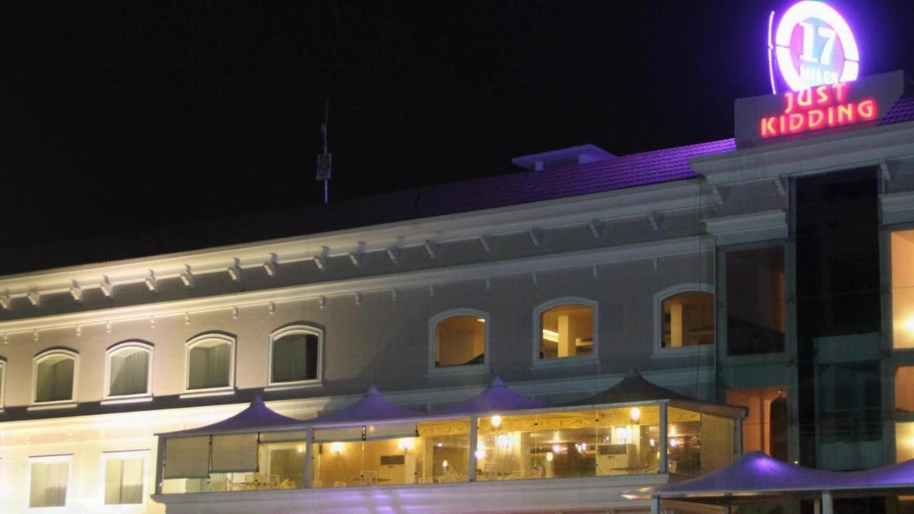 Hotel 17 Miles Jammu Extérieur photo